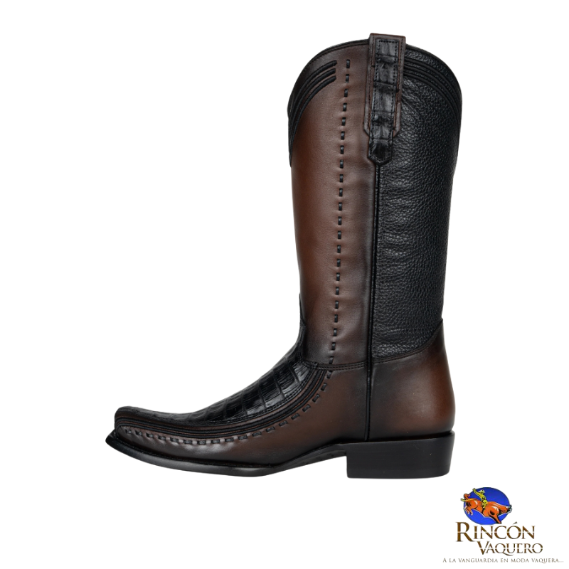 Bota Cuadra Fuscus Cola Belly Plunge Negro Caballero