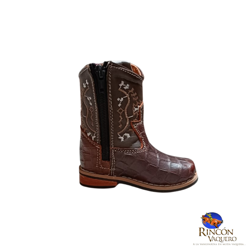Bota para niño con grabado de cocodrilo