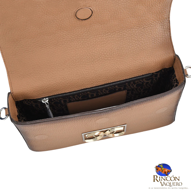 Bolso elegante de piel café claro hecho a mano
