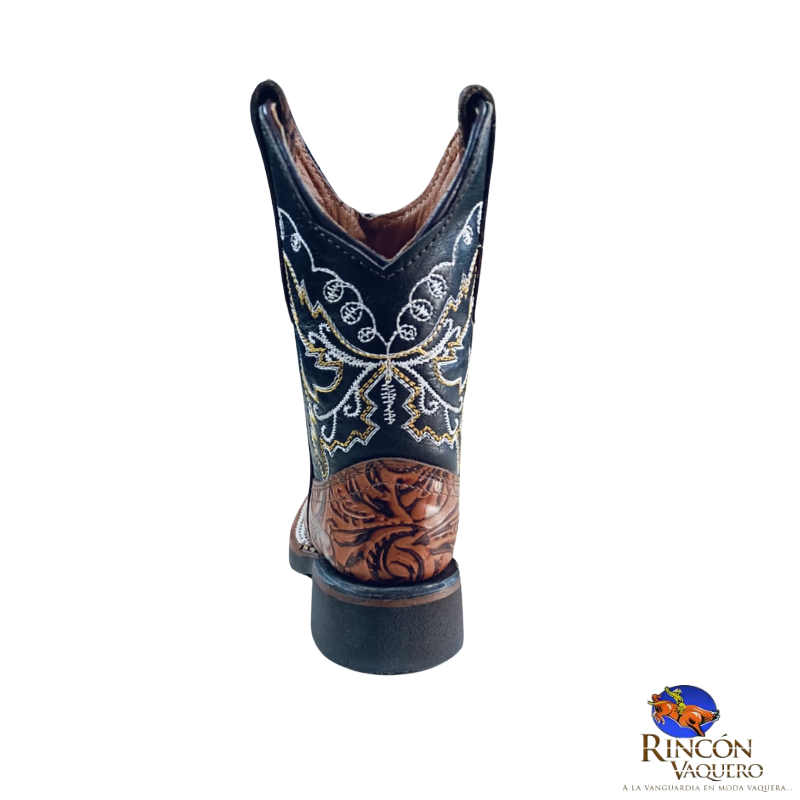 Bota para niño con grabado floreado