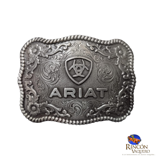 Hebilla con logotipo y borde de cuerda Ariat