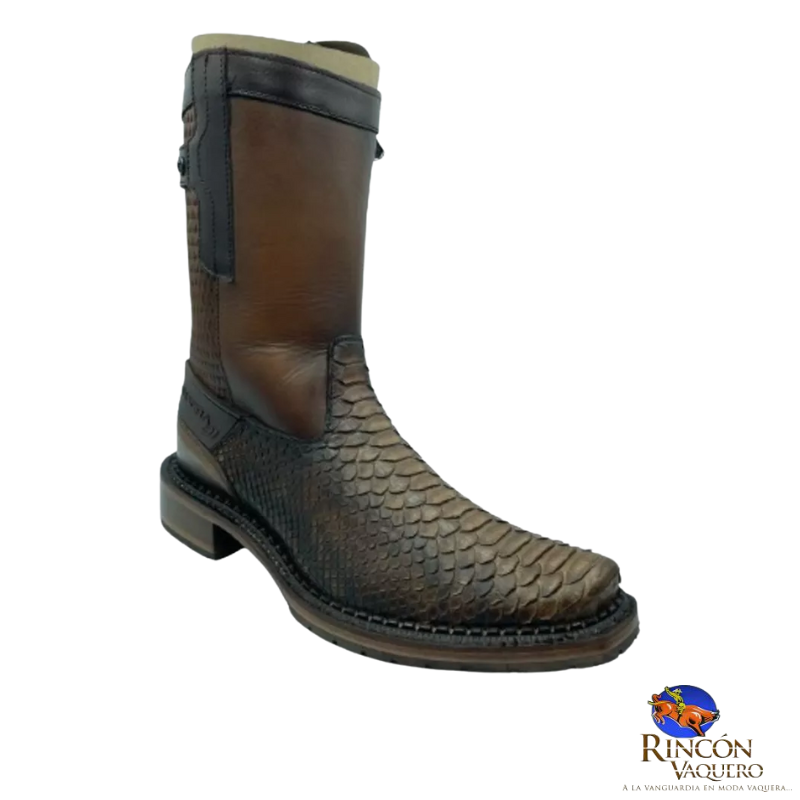 Bota de piel exótica color café artesanal