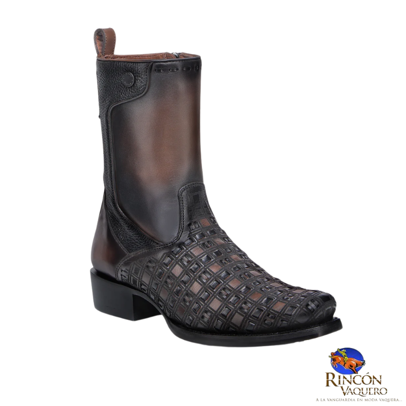 Bota urbana en piel genuina para caballero.