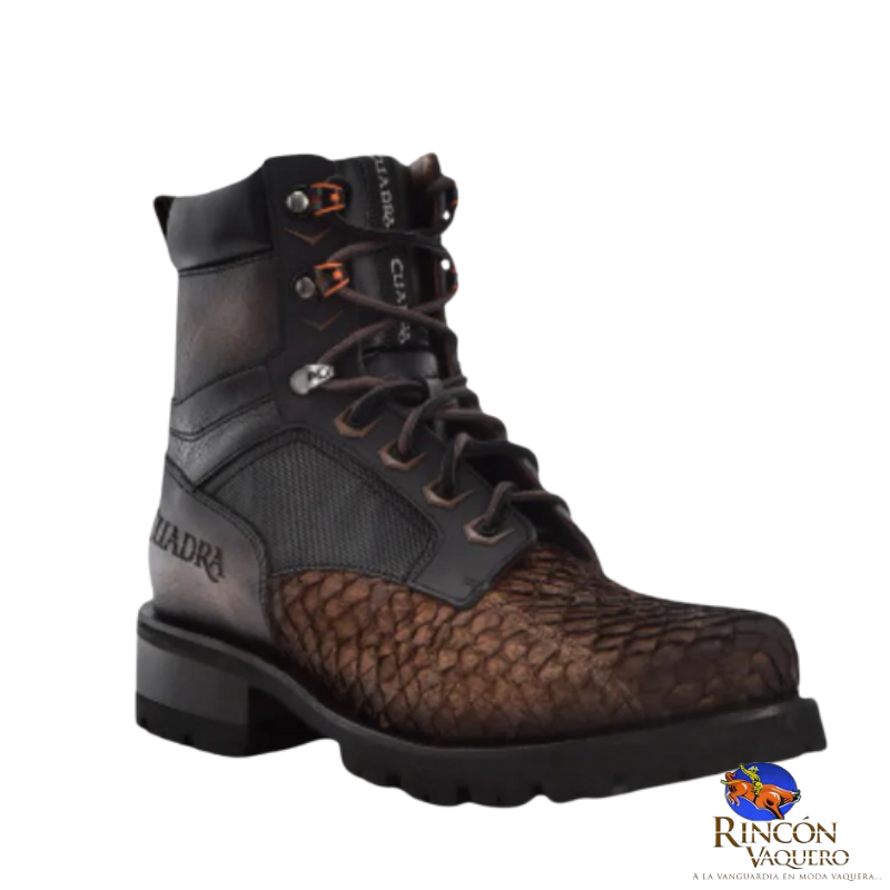 Bota para caballero en piel genuina de pez