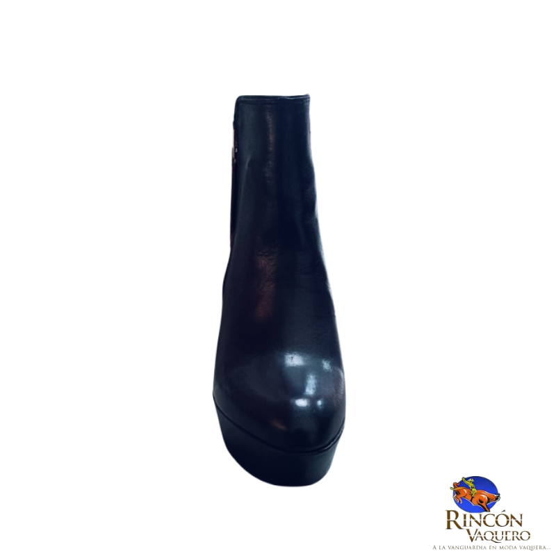 Bota para dama en piel genuina